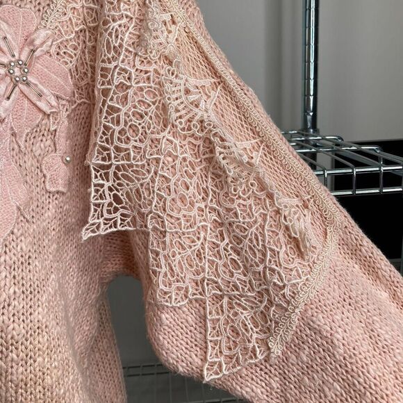 Bonnie & Bill Vintage Pink Embroidered Flowers Lace Appliqué Sweater Size S - Picture 10 of 13